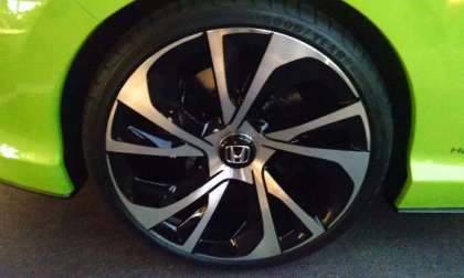 2016_Honda_Civic_Wheels