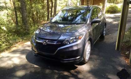 2016_Honda_HR-V_CUV