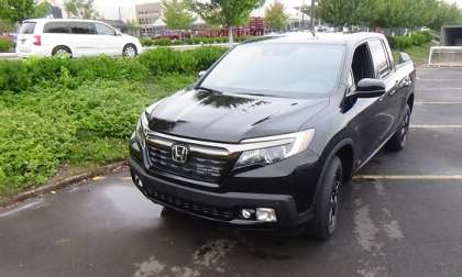 2017_Honda_Ridgeline_Black_Edition