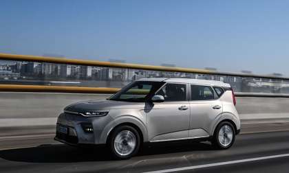 2021 Kia Soul EV international model driving