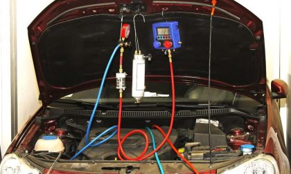Car Owners Mistake Substitute Refrigerants for Freon